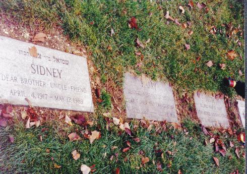 Sidneys Grave.JPG